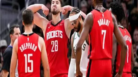 【激情对决】铁锤雄狮主场迎战森林劲旅，谁能笑到最后，一锤定音？